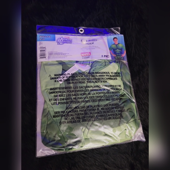 NWT Avengers Assemble Hulk T-Shirt Men's Small/Medium S/M Halloween Costume New - Picture 2 of 2